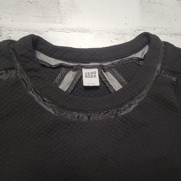 Vero Moda Black Shift Dress • Size Large • 3/4 Sleeve Business Casual - Picture 5 of 7